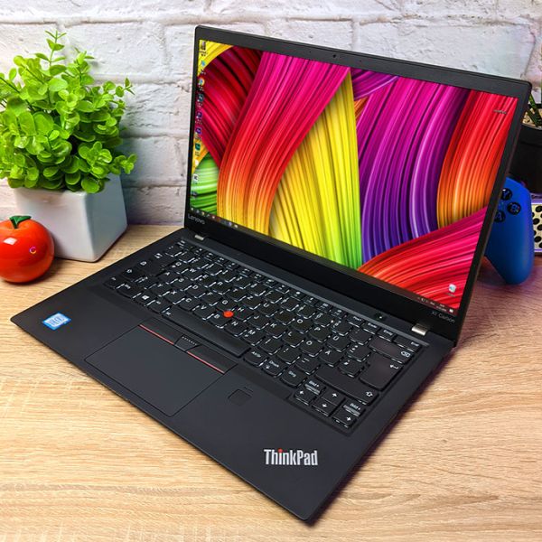 Современный ультрабук Lenovo ThinkPad X1 Carbon 14" 2K i7 6600U 16GB 256GB SSD
