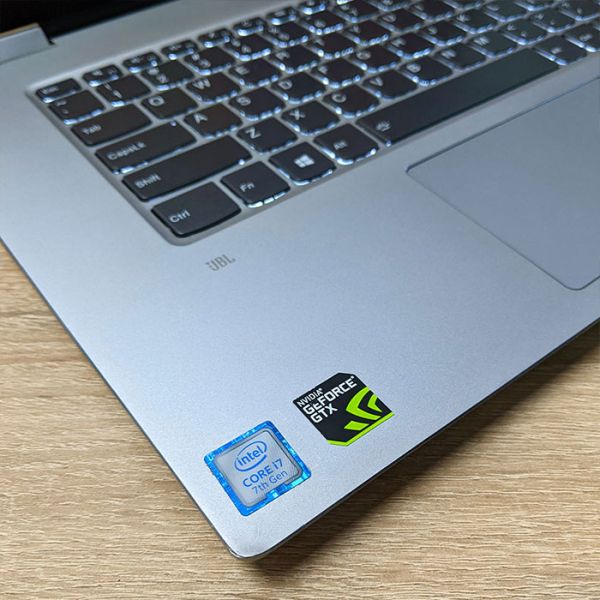 Производительный ноутбук-трансформер Lenovo Yoga 720-15IKB 15.6'' IPS Touch Screen Intel i7 7700HQ GTX 1050 16GB + SSD