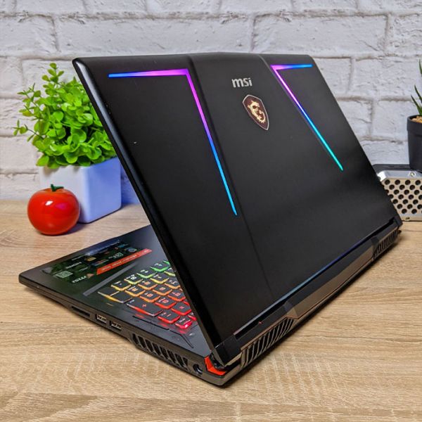 Крутой Мощный Игровой ноутбук MSI GE63 Raider RGB 9SE 15.6" IPS i7-9750H RTX 2060 32GB + SSD