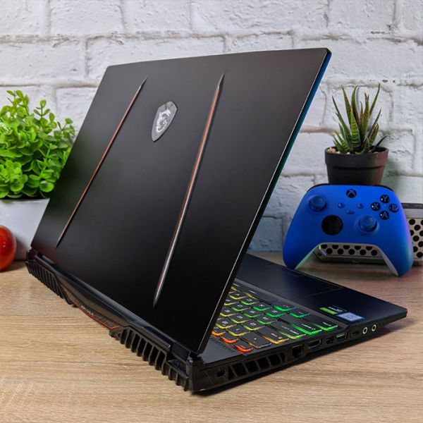 Крутой Мощный Игровой ноутбук MSI GE65 Raider 9SD 15.6" i7-9750H GTX 1660Ti 16GB + SSD