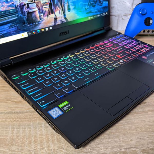 Крутой Мощный Игровой ноутбук MSI GE65 Raider 9SD 15.6" i7-9750H GTX 1660Ti 16GB + SSD