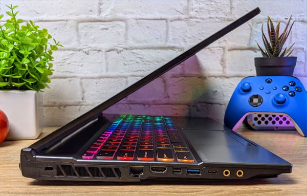 Крутой Мощный Игровой ноутбук MSI GP65 Leopard 10SDK 15.6" IPS i7-10750H GTX 1660Ti 16GB +SSD