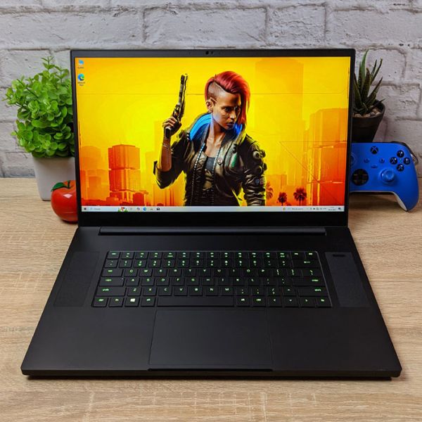 БУ Ноутбук Blade Razer RZ09-0287 17.3" FHD IPS 144Гц i7 9750H RTX 2060 6GB 16GB +SSD
