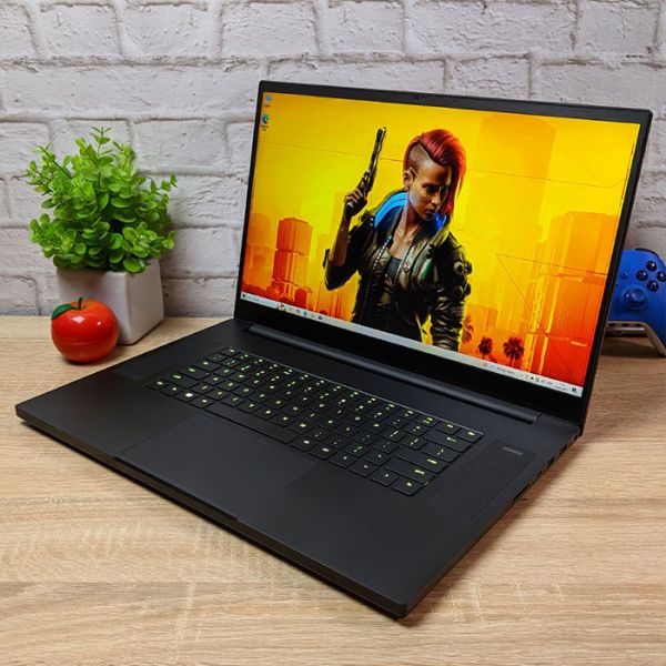 БУ Ноутбук Blade Razer RZ09-0287 17.3" FHD IPS 144Гц i7 9750H RTX 2060 6GB 16GB +SSD