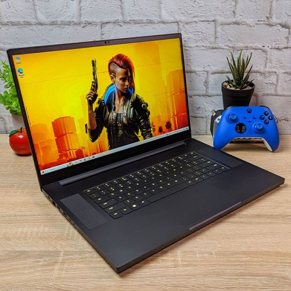 БУ Ноутбук Blade Razer RZ09-0287 17.3" FHD IPS 144Гц i7 9750H RTX 2060 6GB 16GB +SSD