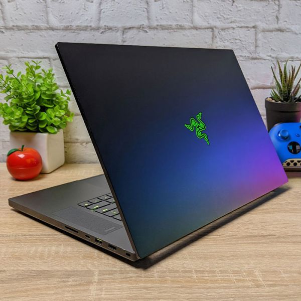БУ Ноутбук Blade Razer RZ09-0287 17.3" FHD IPS 144Гц i7 9750H RTX 2060 6GB 16GB +SSD