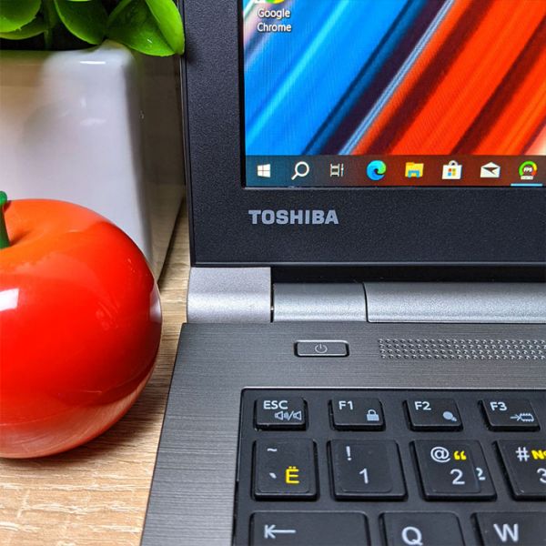 Производительный ноутбук TOSHIBA Tecra A50-E-13L 15.6" Intel i5 8250U 8GB + SSD