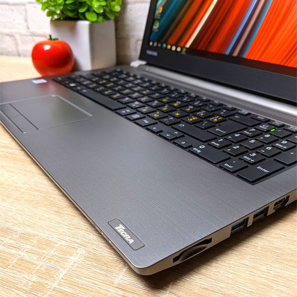 Производительный ноутбук TOSHIBA Tecra A50-E-13L 15.6" Intel i5 8250U 8GB + SSD