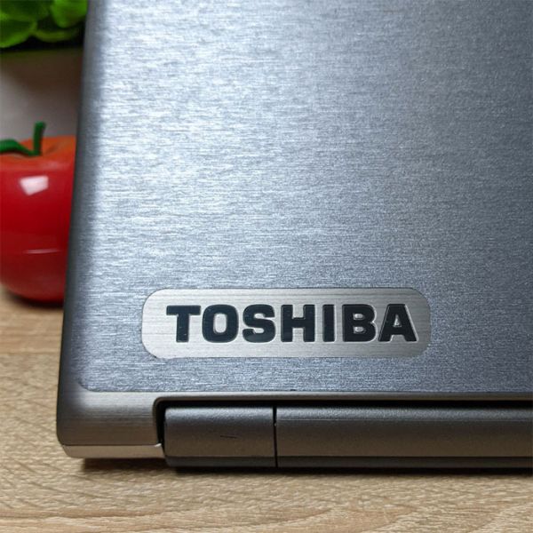 Производительный ноутбук TOSHIBA Tecra A50-E-13L 15.6" Intel i5 8250U 8GB + SSD