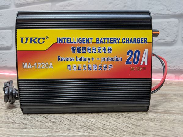 Зарядное устройство для аккумулятора с дисплеем Battery Charger 20A MA-1220A